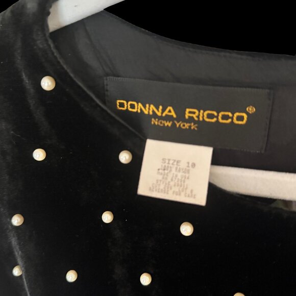 Donna Ricco Black Velvet Cocktail Dress Size 10 - Picture 3 of 3